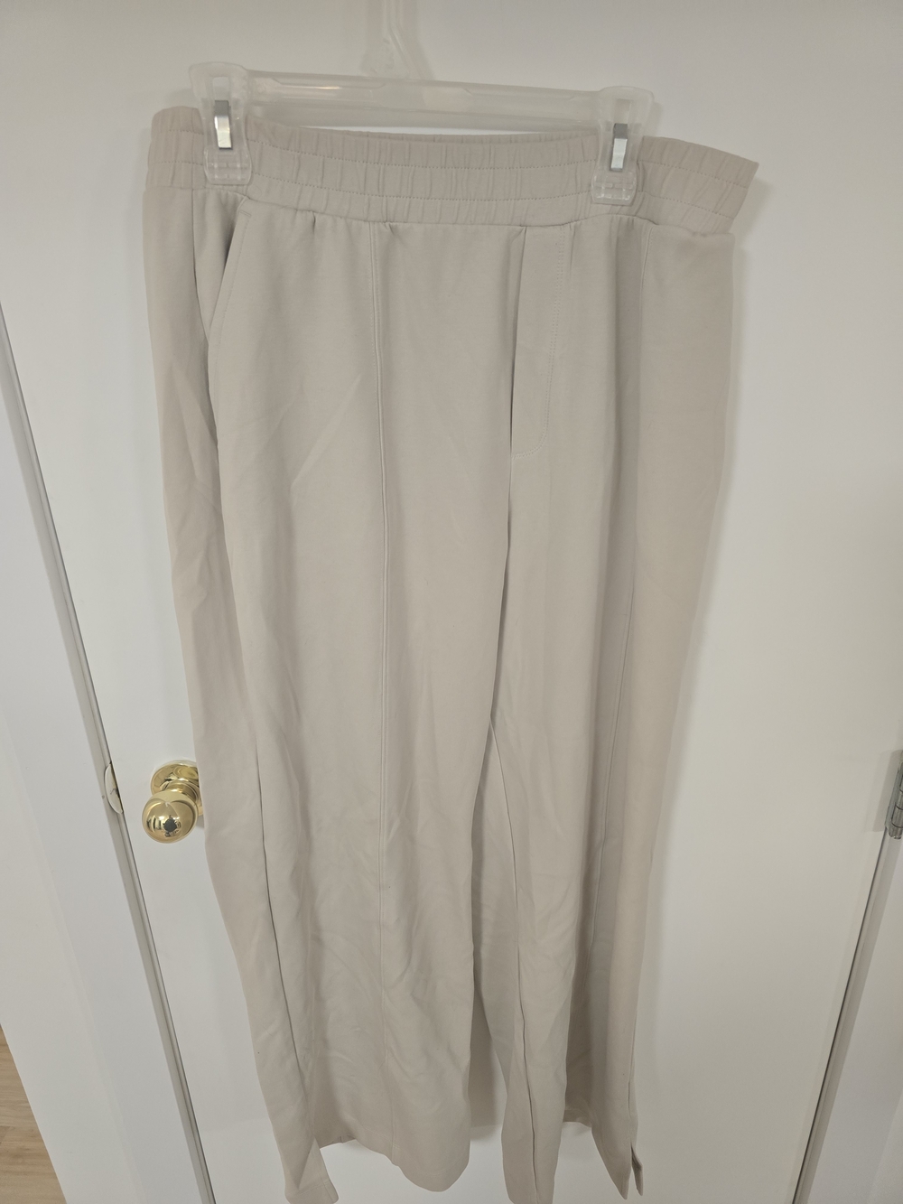 Old Navy Men's Light Beige Elastic-Waist Dress Pants